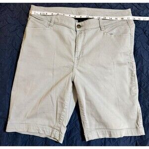 Lane Bryant Womens Size 18 2X Khaki Flat Front Bermuda Shorts Blue/Green